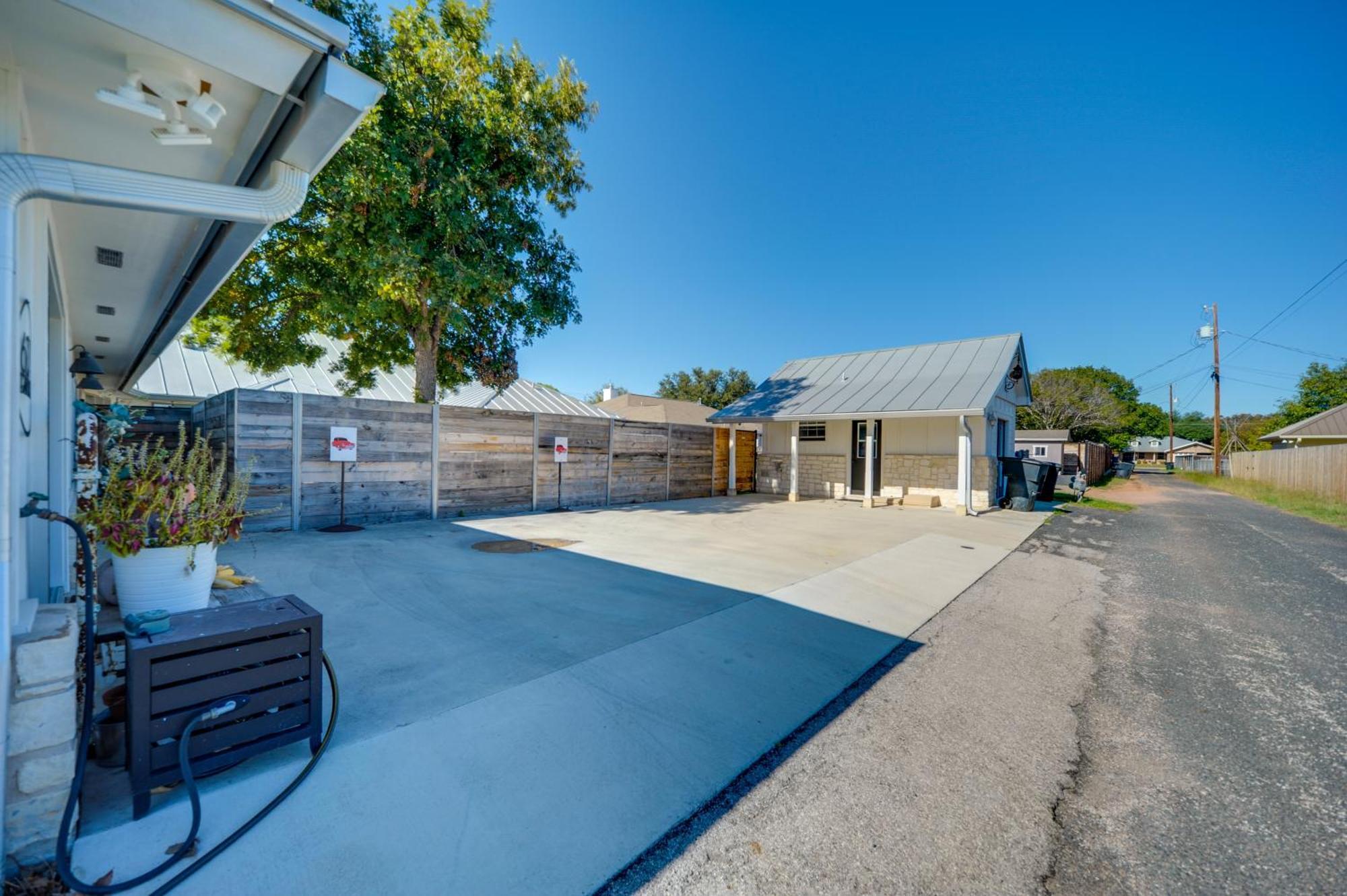 Fredericksburg Regan Cottage With Hot Tub! Exterior photo